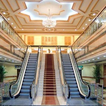 Al Haram Hotel- By Al Rawda Медина Екстериор снимка