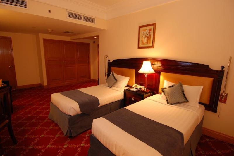 Al Haram Hotel- By Al Rawda Медина Екстериор снимка